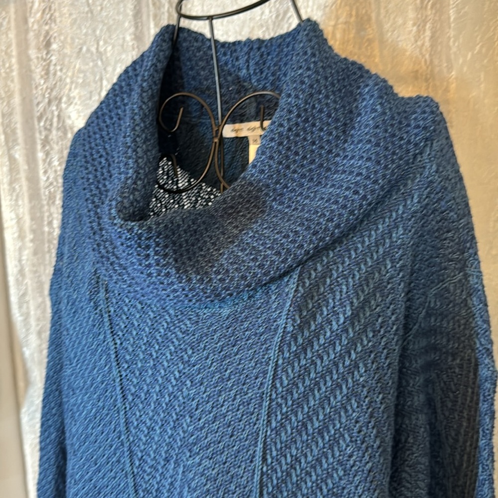 EIGHT EIGHT EIGHT cowl neck sweater